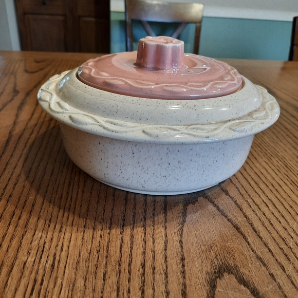 USA pottery Dining Vtg Usa Pottery Casserole Dish Pink Cream With
